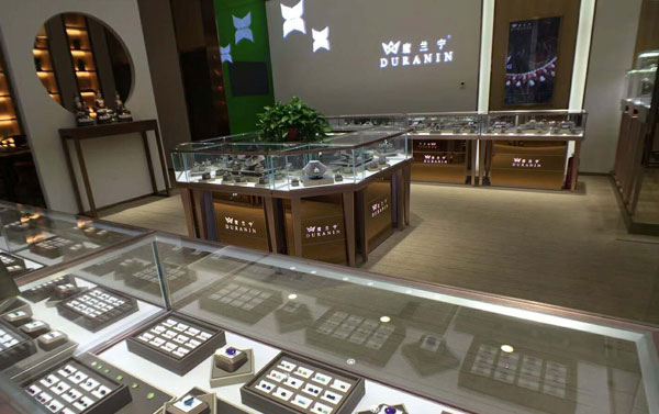 珠寶柜臺(tái)展示柜效果圖哪里有，推薦鴻鈦展柜